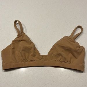 Skims Fits Everybody triangle bralette
